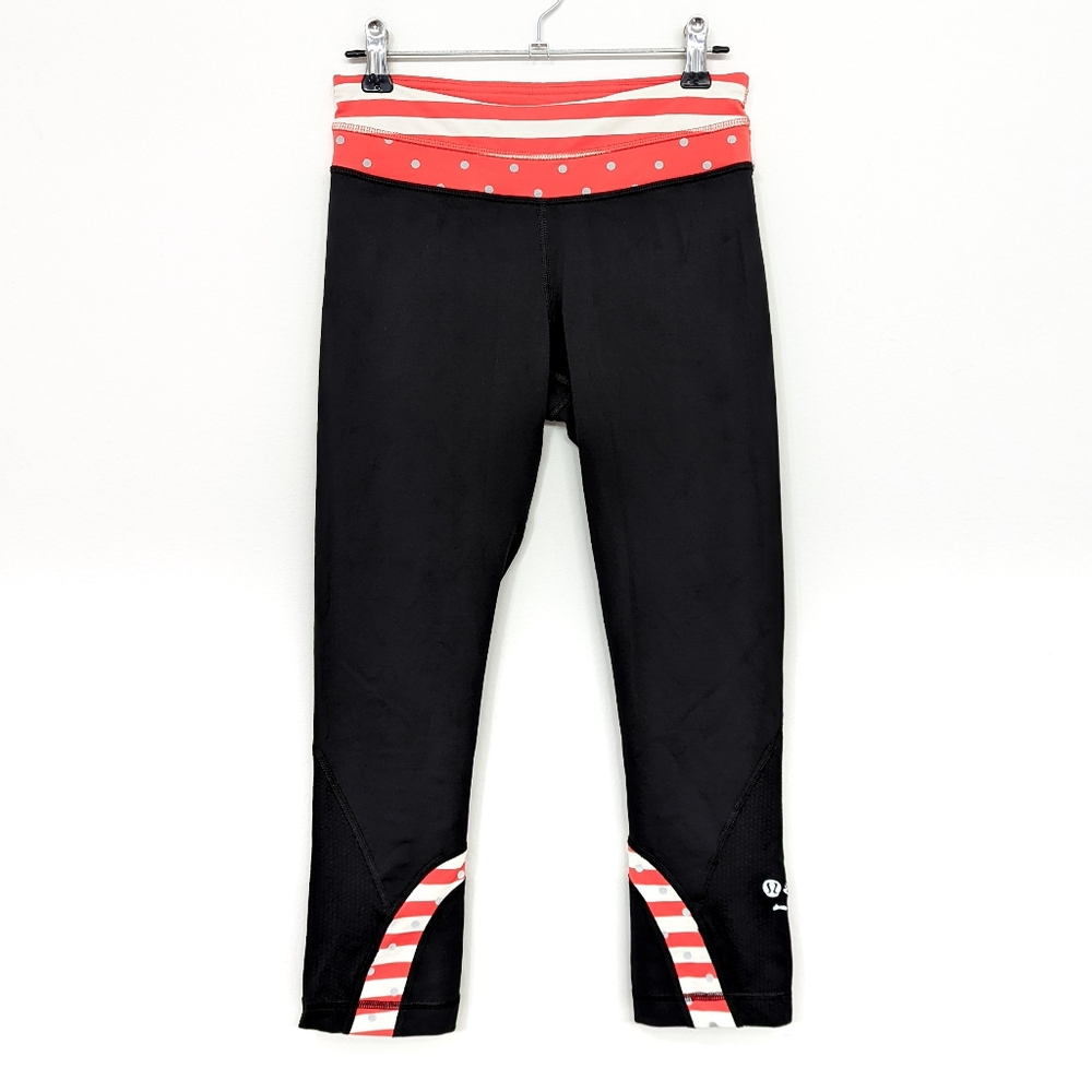 🦄 RARE Lululemon Seawheeze Run Inspire Crop Fearless Waldo Stripe Red